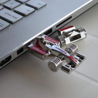 Exclusive clé USB <br />en forme de voiture de Formule 1